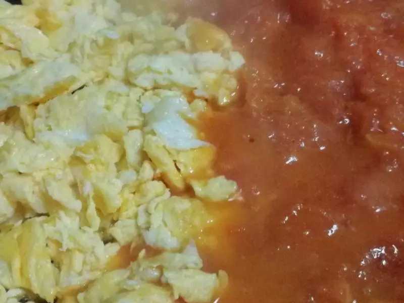 西紅柿雞蛋拌面