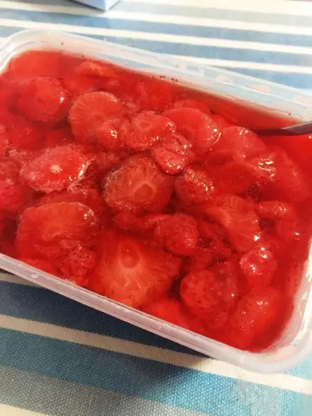 凍草莓