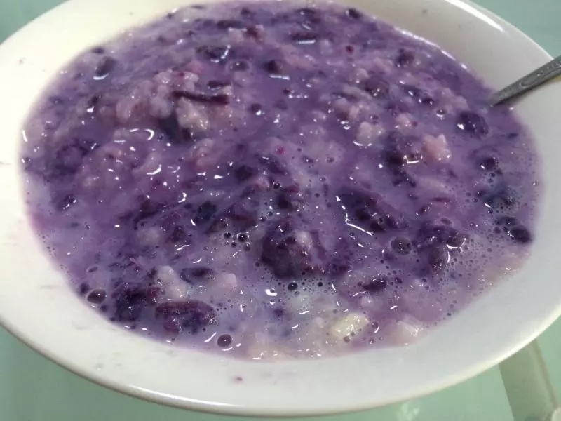 紫薯牛奶粥