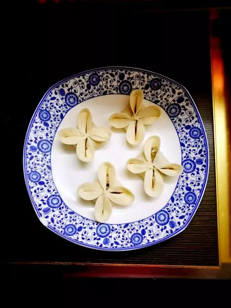 酸菜鯪魚蒸餃