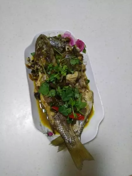 酸豆角燉海梭魚