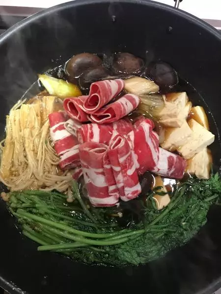 健康火鍋家裡吃 - 低碳牛肉火鍋 - Sukiyaki，痴迷健康的Ella