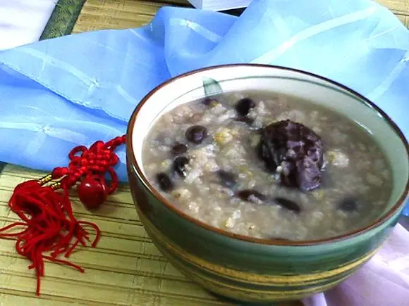 黑豆小麥粥