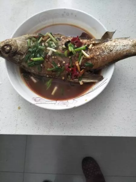 煎鯿魚