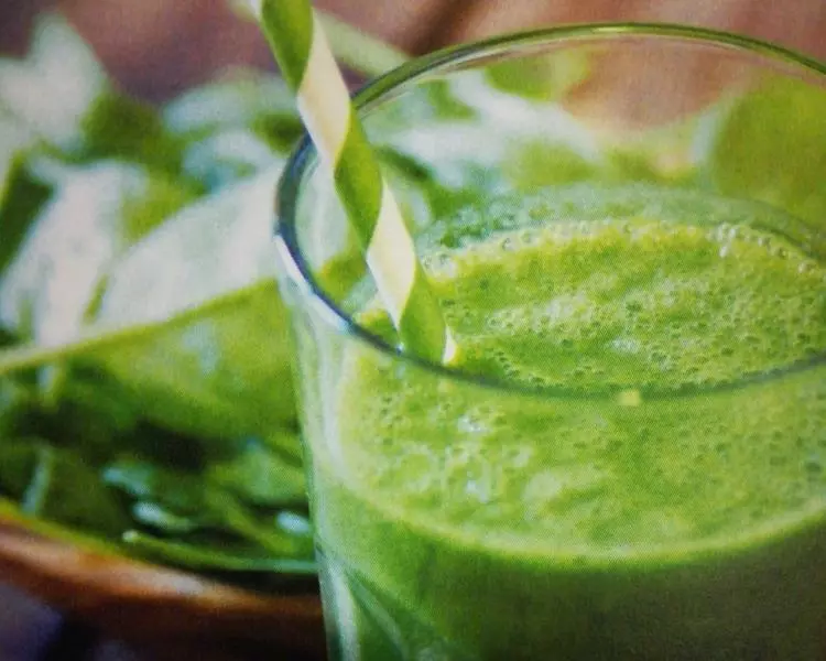 The glowing green smoothie