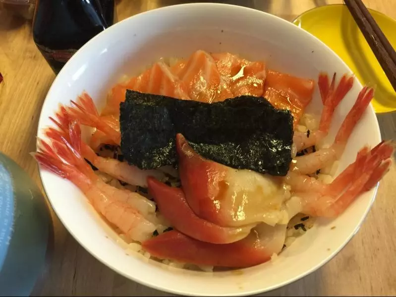 日式海鮮丼