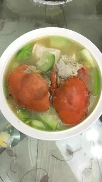 吳媽媽螃蟹絲瓜豆腐湯
