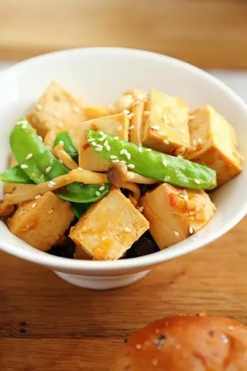 腌北豆腐蘑菇沙拉