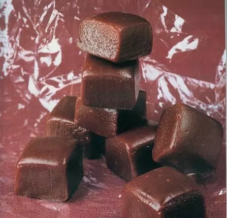 PH的含鹽奶油黑巧克力軟焦糖