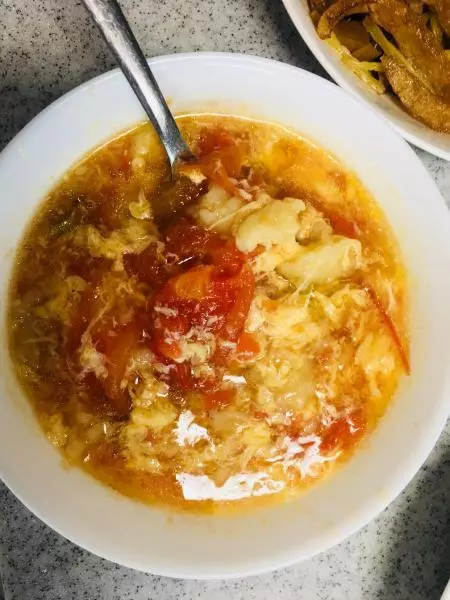 健康流食-番茄雞蛋疙瘩湯