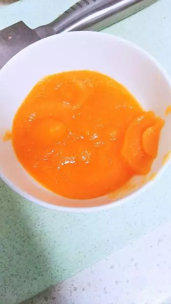 寶寶輔食之胡蘿蔔蘋果泥