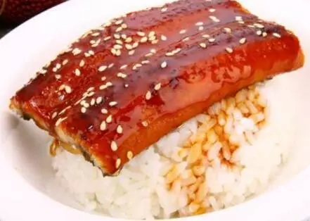 一碗絕妙的日式蒲燒鰻魚飯【烤箱版】