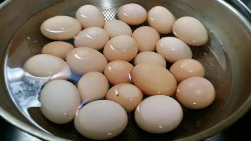 清水煮土雞蛋