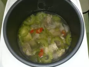 苦瓜雞肉湯