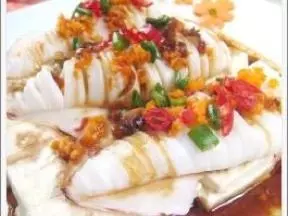 清蒸魷魚豆腐