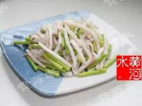 蒜苔炒魷魚絲