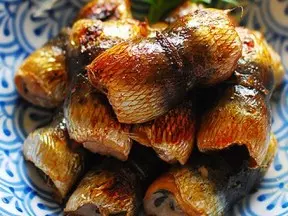 醬烤梅子沙丁魚卷