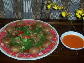 蚝油蝦米燴蘑菇金針菇青紅椒