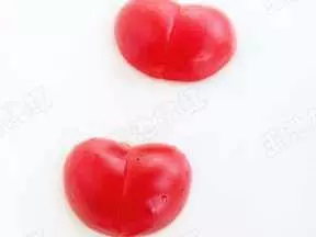 怎樣把小西紅柿切成心形