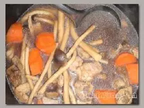 茶樹菇煲排骨