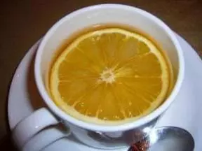自製消暑檸檬紅或綠茶