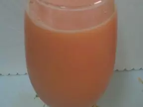 西瓜黃梨鮮奶汁【利尿解熱】