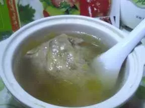 西洋參魚膠燉雞