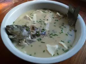 奶白鯽魚湯