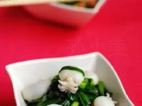 韭菜炒墨鱼