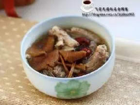 排骨茶树菇汤
