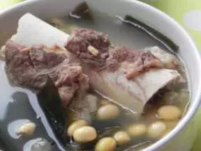 黄豆海带大骨汤