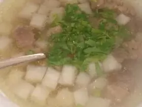 牛肉萝卜汤