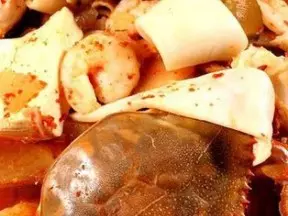 海鲜泡菜砂锅汤