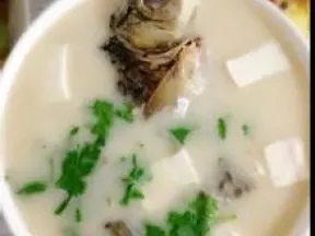 鮮鯽魚豆腐湯
