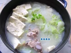 排骨白菜豆腐湯