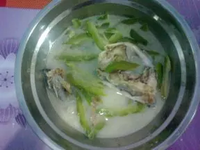 苦瓜魚頭湯