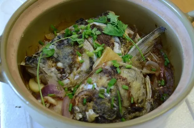 老丁的私房菜－砂锅干烧鱼头