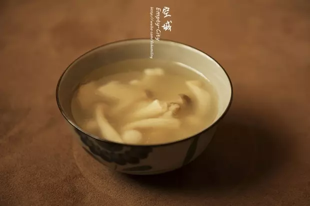 冬日暖湯——菌菇湯