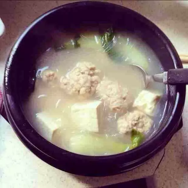 丸子豆腐粉丝汤