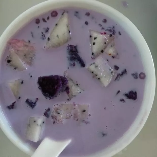 紫薯火龙果椰汁西米露