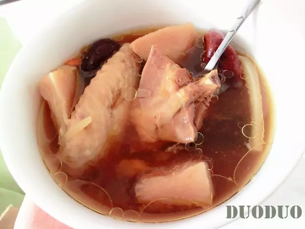 榴梿炖鸡营养汤