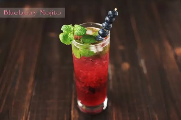 蓝莓Mojito鸡尾酒