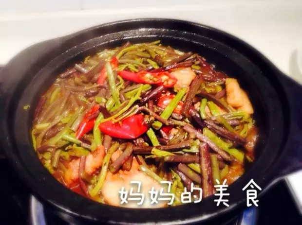 肉燒蕨菜