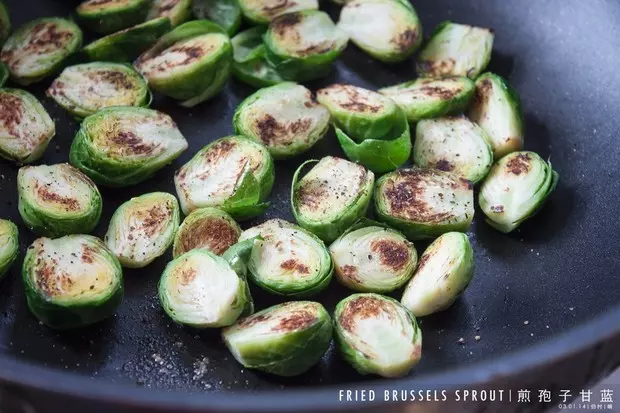 煎孢子甘蓝｜FRIED BRUSSELS SRPOUT