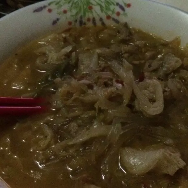 東北酸菜燉白肉粉絲