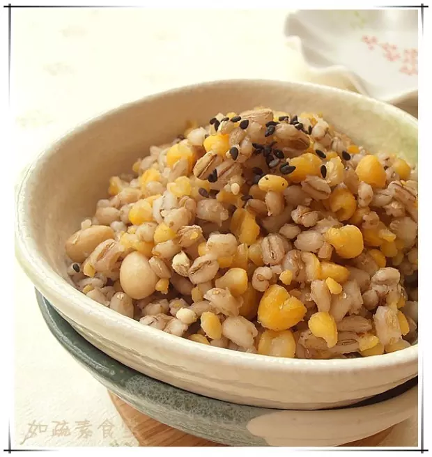 大麦玉米黄豆饭