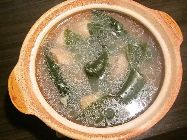 海帶豬蹄湯