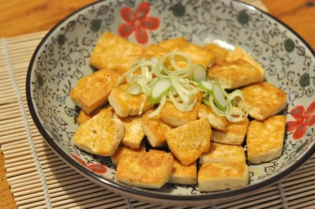 香辣黃金煎豆腐