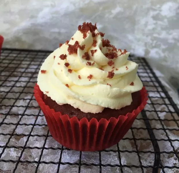 傳統紅絲絨杯子蛋糕（極軟無泡打粉）Red velvet cupcake