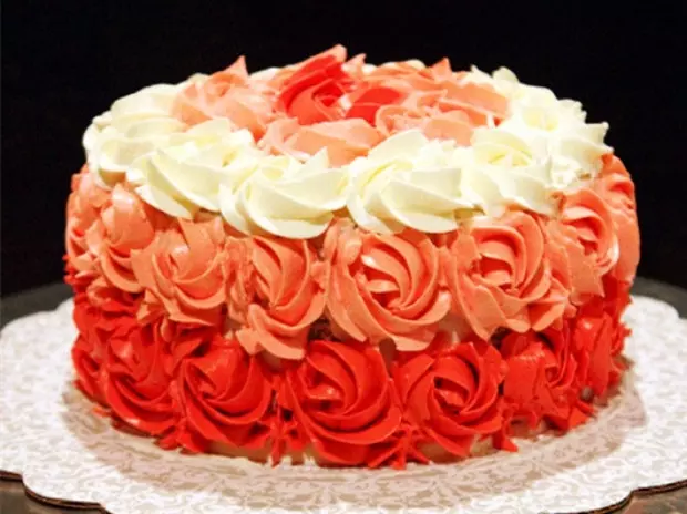 用於奶油霜裱花的yellow cake方子和漸變玫瑰花蛋糕的裱花方法